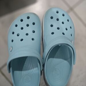 CROCS Women's Sky Blue Slip-On Slippers